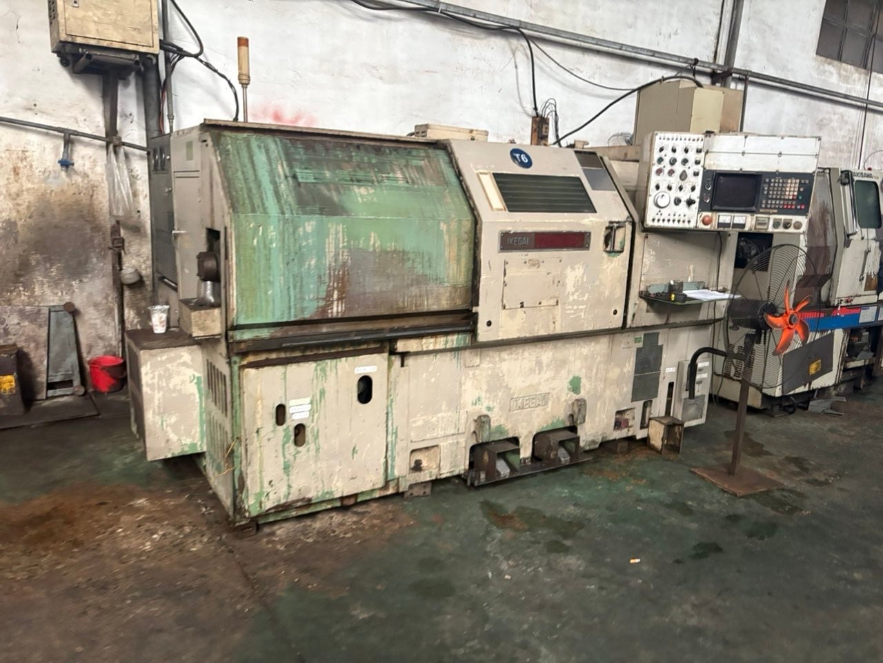 CNC lathe machine (4)